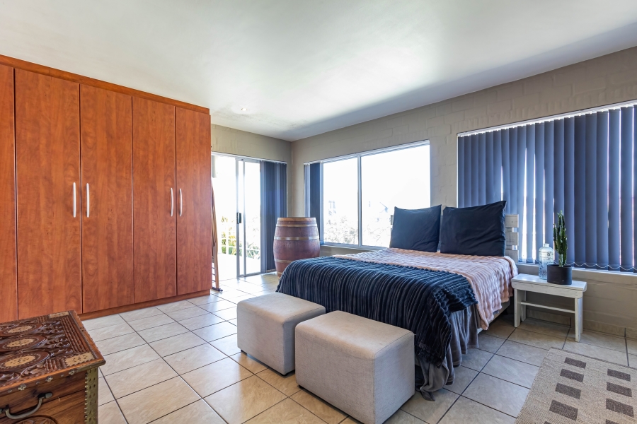 4 Bedroom Property for Sale in Yzerfontein Western Cape